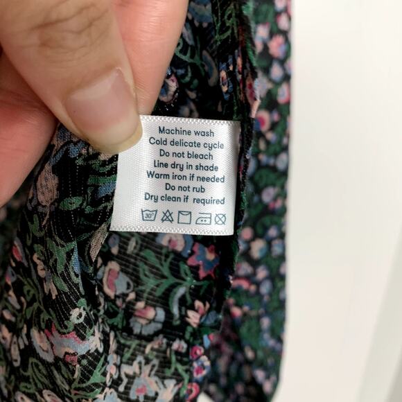 Roller Rabbit Moonflower Floral Lucy Top Midnight New Womens Size Small - Picture 13 of 15